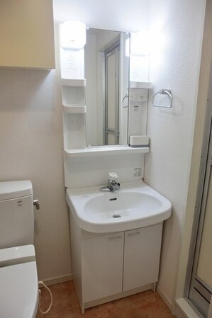 ジェイフラッツ初台の物件内観写真